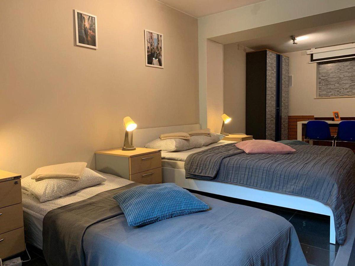 Gallery Hotel Варшава Екстериор снимка
